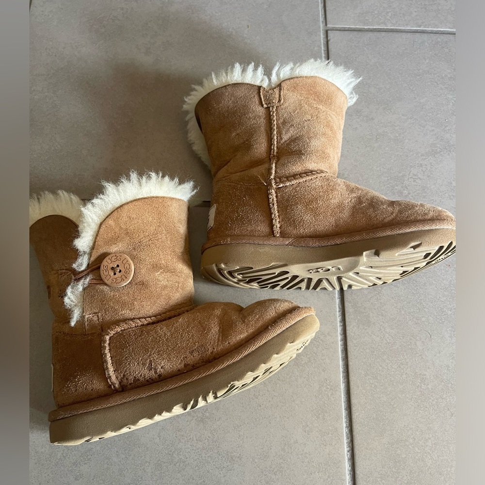 Ugg Bailey Toddler boots size 10c